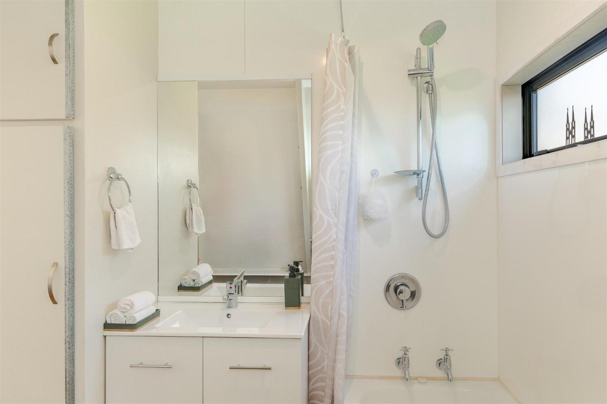 Waterfront Living Redefined Villa Westport Ngoại thất bức ảnh